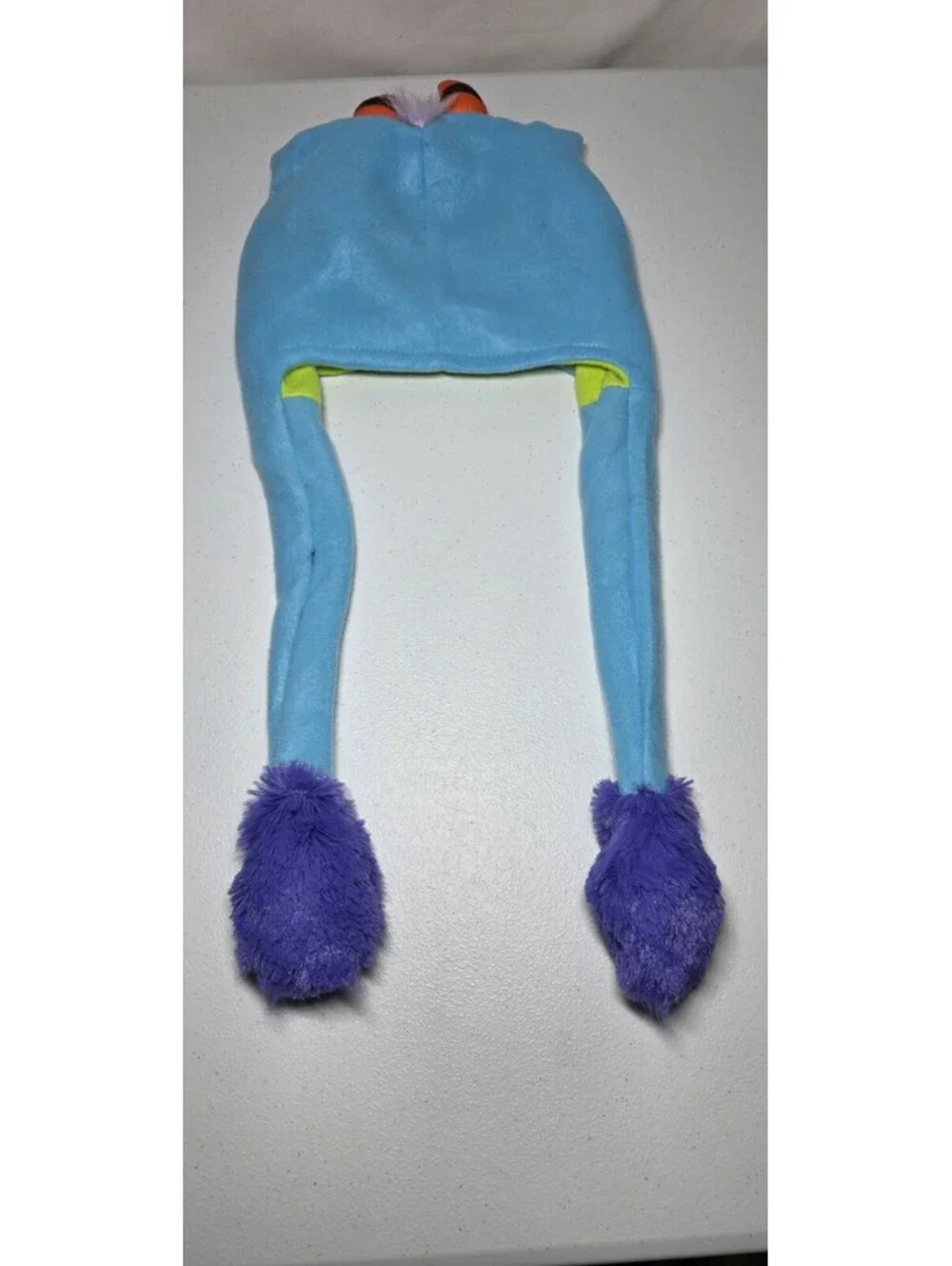 Monster Hat w/Moving Paws Ages 3+ Blue/Green One Size